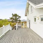 Semesterbostad Idyllisk Perle Ved Sjoen! *